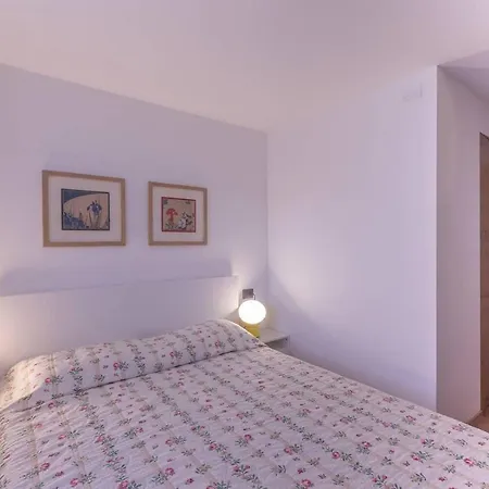 Joivy Warm Flat For 4, With Parking In * Courmayeur